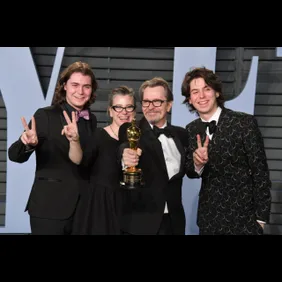 2018 Vanity Fair Oscar Party Hosted By Radhika Jones - Arrivals