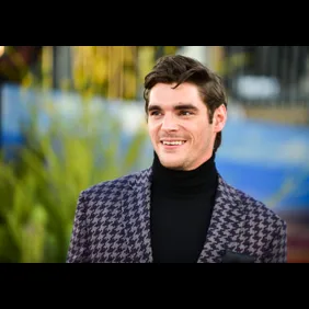 Premiere Of Netflix's "El Camino: A Breaking Bad Movie" - Arrivals