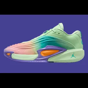 Jordan-Luka-3-Vapor-Green-Hyper-Jade-HQ4255-300-1