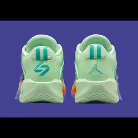 Jordan-Luka-3-Vapor-Green-Hyper-Jade-HQ4255-300-4