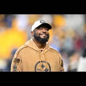 Tennessee Titans v Pittsburgh Steelers