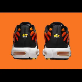 Nike-Air-Max-Plus-Sunset-HF0552-001-Release-Date-4