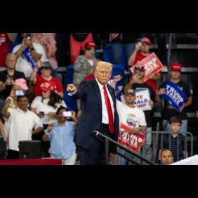 TOPSHOT-US-VOTE-POLITICS-TRUMP-VANCE