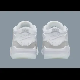 Air-Jordan-4-RM-White-Metallic-Silver-HQ3441-111-4