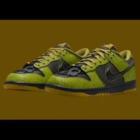 Nike-Dunk-Low-Halloween-Skull-HV6103-300-5