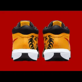 Nike-LeBron-Witness-8-Bruce-Lee-HQ2139-700-4