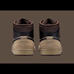 Air-Jordan-1-Mid-Khaki-HV6422-200-4