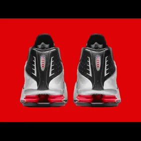 Nike-Shox-R4-OG-Black-Metallic-Silver-BV1111-008-5