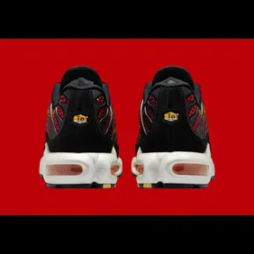 Swarovski-Nike-Air-Max-Plus-Sunset-FZ9042-001-4