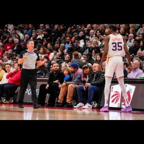 Phoenix Suns v Toronto Raptors