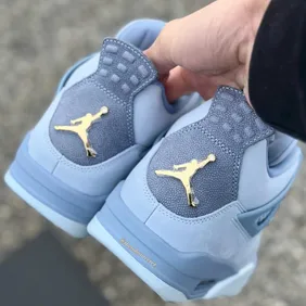 Air-Jordan-4-UNC-2025-PE-6