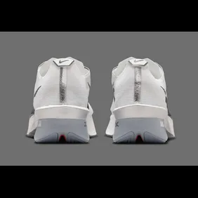 nike-vaporfly-4-white-obsidian-mist-sneaker-news