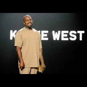 2015 MTV Video Music Awards - Roaming Show