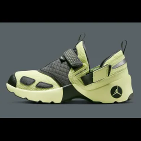 jordan-trunner-lx-luminous-green-sneaker-news