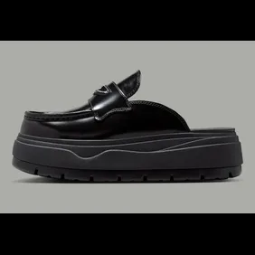 air-jordan-mule-black-metallic-silver-sneaker-news