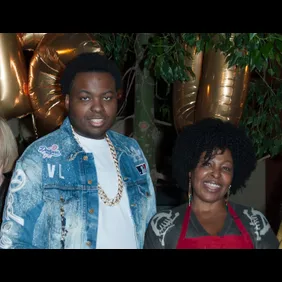 Thanksgiving With The Kingstons