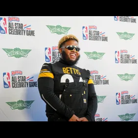 NBA: All Star-Celebrity Game-Team Bonds at Team Rice