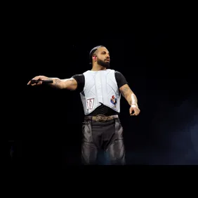 drake-vs-kendrick-lamar-who-has-the-better-sneaker-collabs