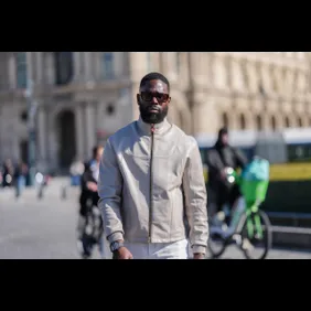 Street Style - Paris Fashion Week - Womenswear Fall/Winter 2025/2026 - Day Three