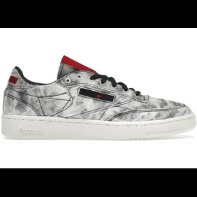 drake-vs-kendrick-lamar-who-has-the-better-sneaker-collabs