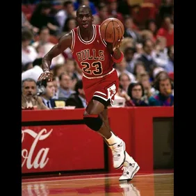 michael-jordan-air-jordan-4-white-cement