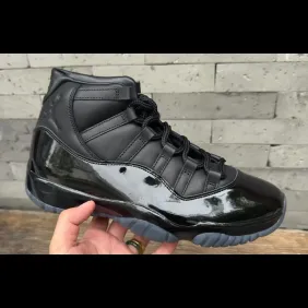 comme-des-garcons-air-jordan-11-black-iv7639-001