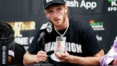 Floyd Mayweather v Logan Paul