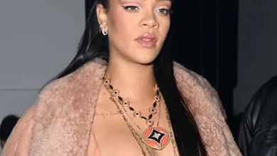 Off-White : Front Row - Paris Fashion Week - Womenswear F/W 2022-2023