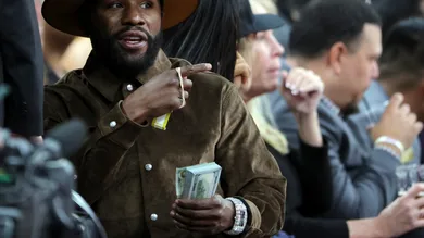 Phoenix Suns v Los Angeles Lakers