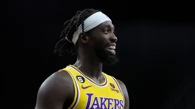 Phoenix Suns v Los Angeles Lakers