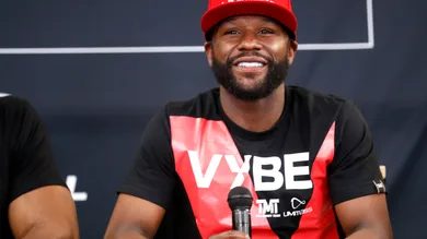 Floyd Mayweather v Deji Olatunji - Press Conference