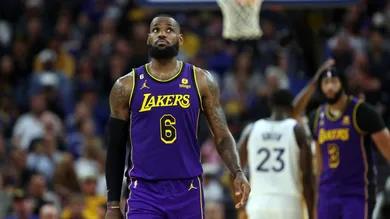 Los Angeles Lakers v Golden State Warriors