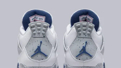 air-jordan-4-midnight-navy-dh6927-140-heel