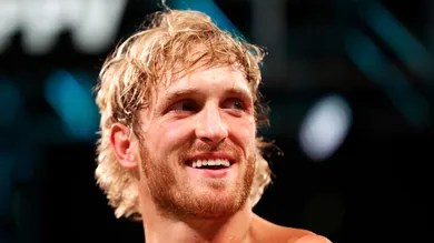 Floyd Mayweather v Logan Paul