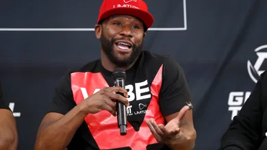 Floyd Mayweather v Deji Olatunji - Press Conference