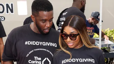 Sean "Diddy" Combs and His Family his daughters Chance, D'Lila and Jessie Celebrated Thanksgiving Day at The Caring Place in Miami