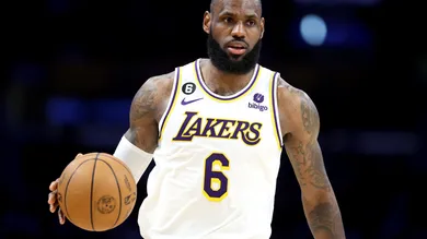 Philadelphia 76ers v Los Angeles Lakers