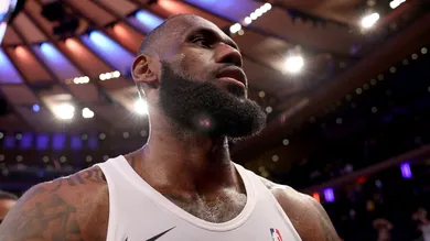 Los Angeles Lakers v New York Knicks