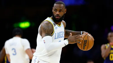 Golden State Warriors v Los Angeles Lakers