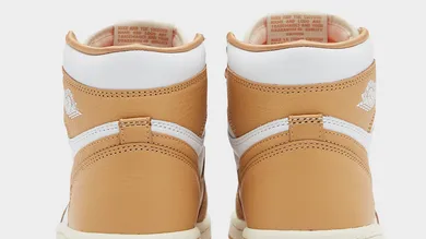 Air-Jordan-1-High-OG-Praline-FN6622-201-3