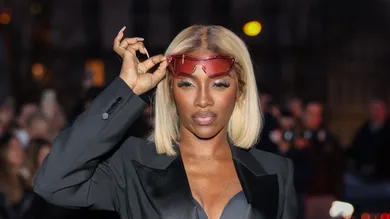 Alexander McQueen : Outside Arrivals - Paris Fashion Week - Womenswear Fall Winter 2023-2024