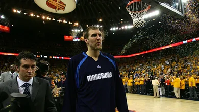 Dallas Mavericks v Golden State Warriors, Game 3