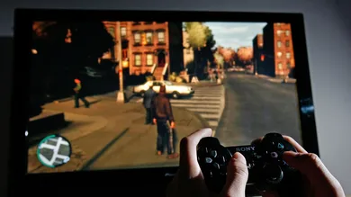 Player Tries To Master The Newly Released Grand Theft Auto IV