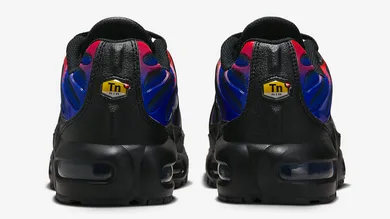 Nike-Air-Max-Plus-GS-Spider-Man-FQ2406-001-5
