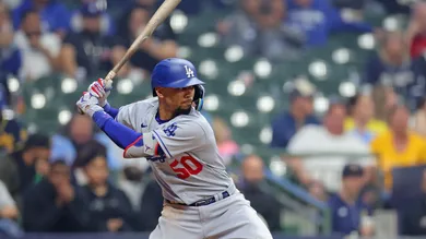 Los Angeles Dodgers v Milwaukee Brewers