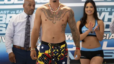 Social Gloves: 'No More Talk' - Weigh-in