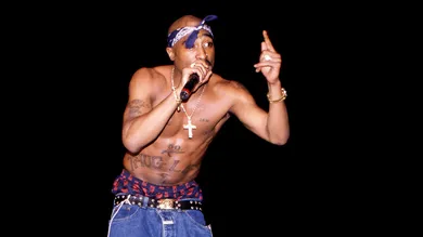 Tupac Shakur Live In Concert