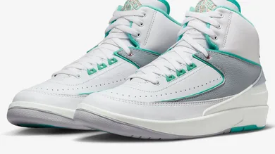 Air-Jordan-2-Crystal-Mint-FN6755-100-4