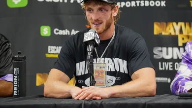 BOXING: JUN 06 Mayweather v Paul