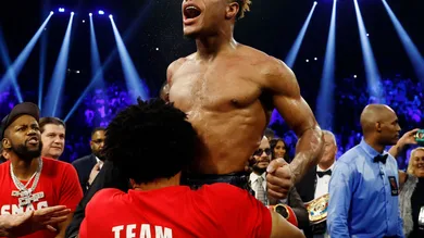 Devin Haney v Vasyl Lomachenko